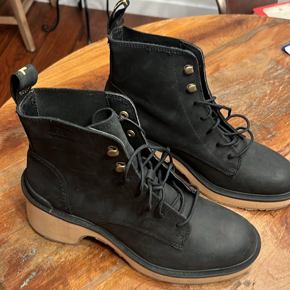 New Sorel High Line Heel Lace Up Boot - Picture 2 of 6